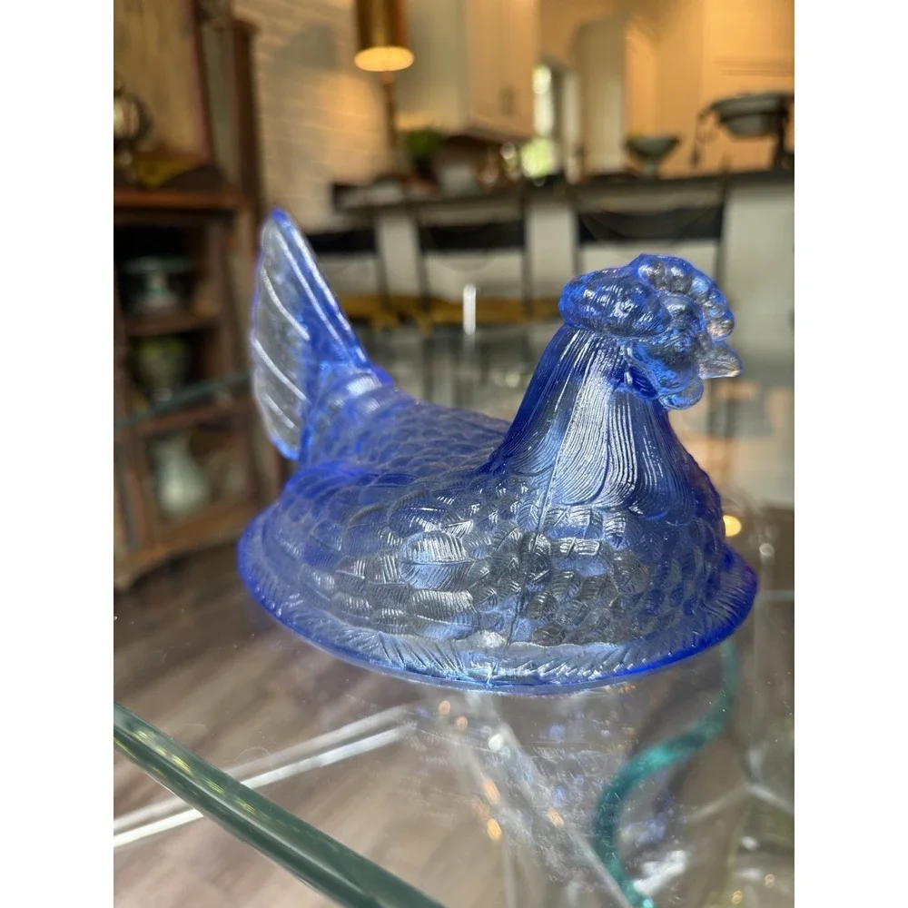 Vintage Hen On A Nest LID ONLY Blue Glass Top Split Tail 7